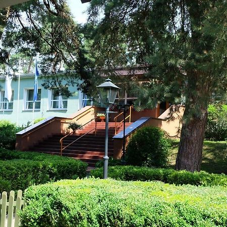 Lesny Osrodek Szkoleniowy W Puszczykowie Puszczykowo Ngoại thất bức ảnh